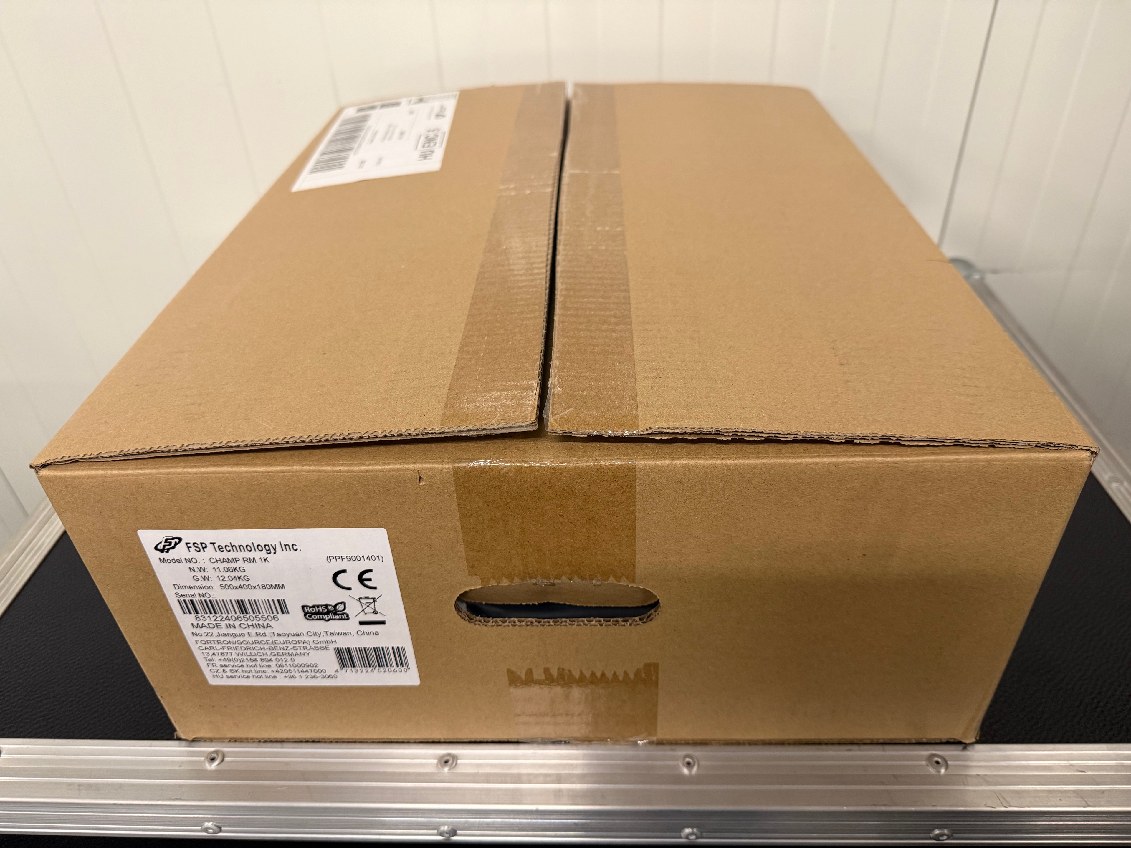 FSP TECHNOLOGY CHAMP RM 1K UPS