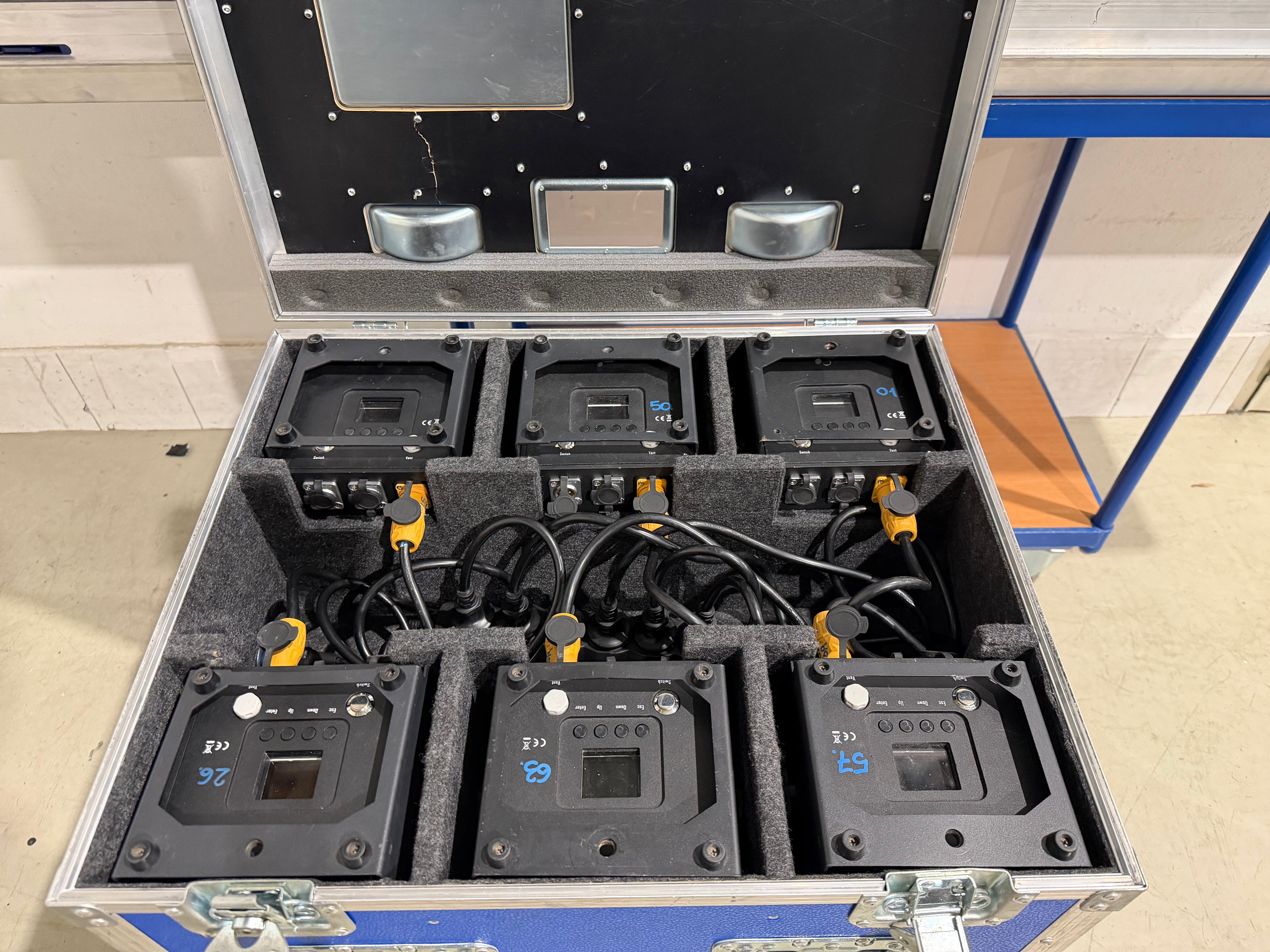 SMART DJ BATTERY UPLIGHT