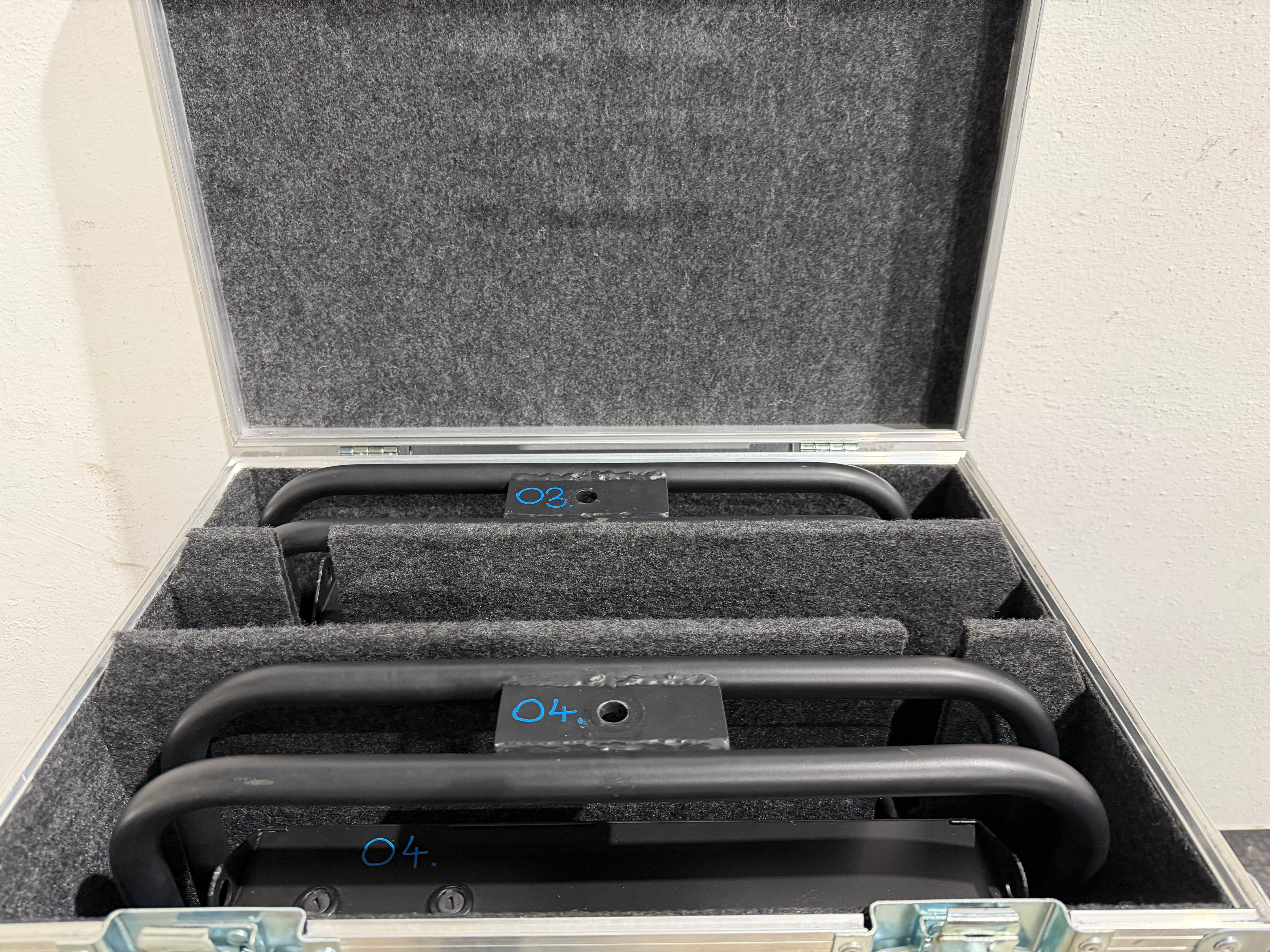 SHOWTEC STAGE BLINDER 4 DMX 2 pc SET